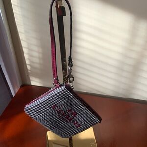 Coach Peyton Glenn Wristlet